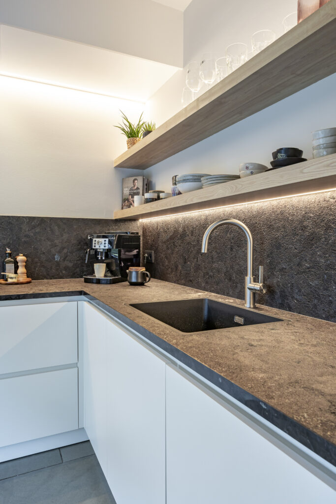 cuisine pour petit espace - plan de travail pour une cuisine